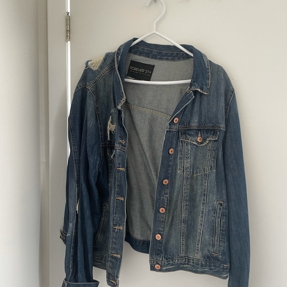 Jean jacket - Picture 1 of 8